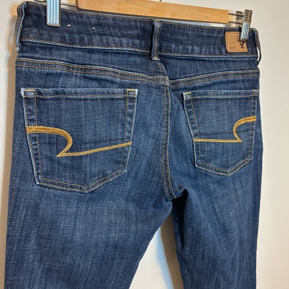 American Eagle Outfitters | Low Rise Artist Crop Stretch Denim Pants | Size 6 - Picture 6 of 8